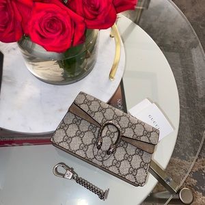 Gucci Dionysus GG Supreme super mini bag